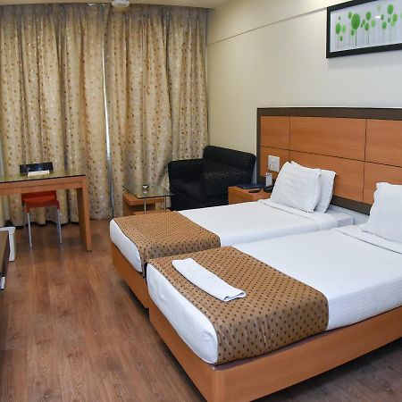 Hotel Windsor Patna  Ngoại thất bức ảnh