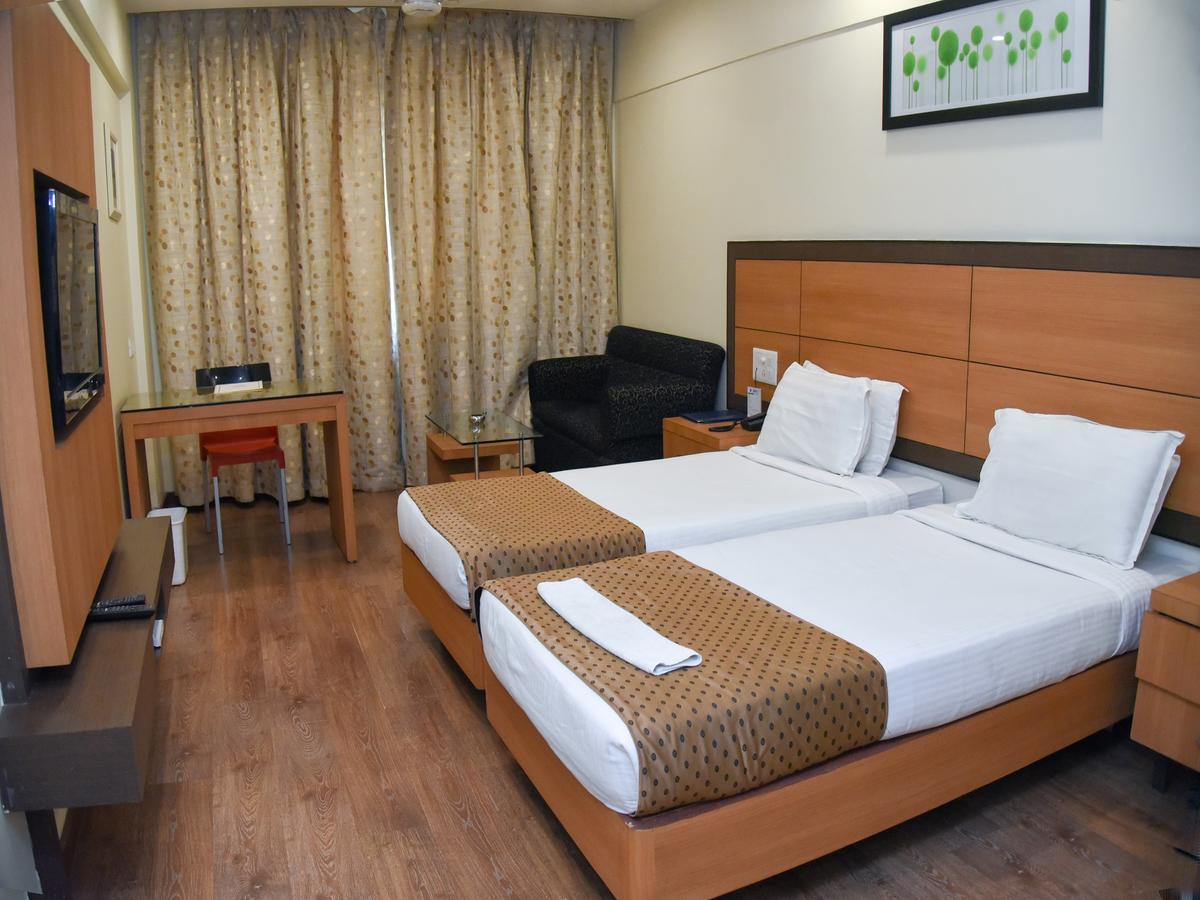 Hotel Windsor Patna  Ngoại thất bức ảnh