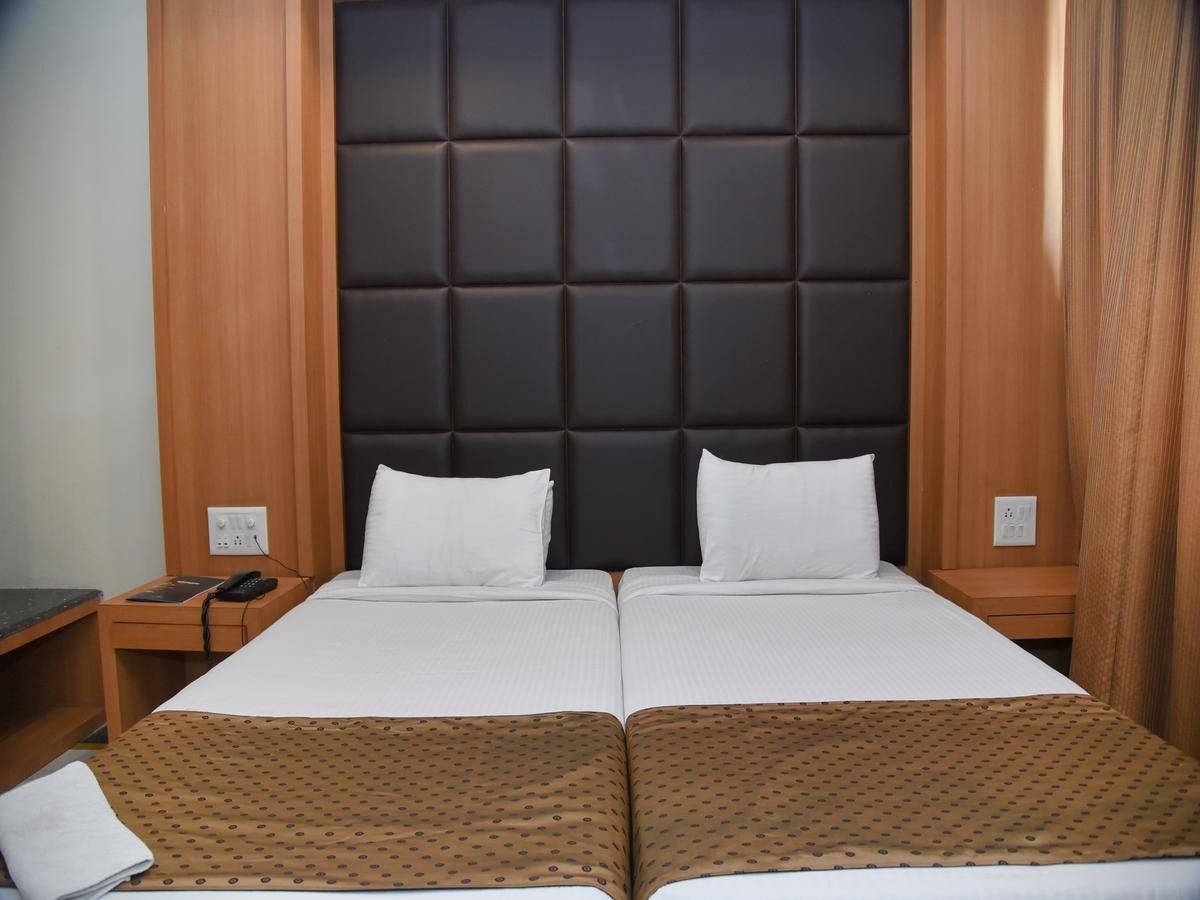 Hotel Windsor Patna  Ngoại thất bức ảnh