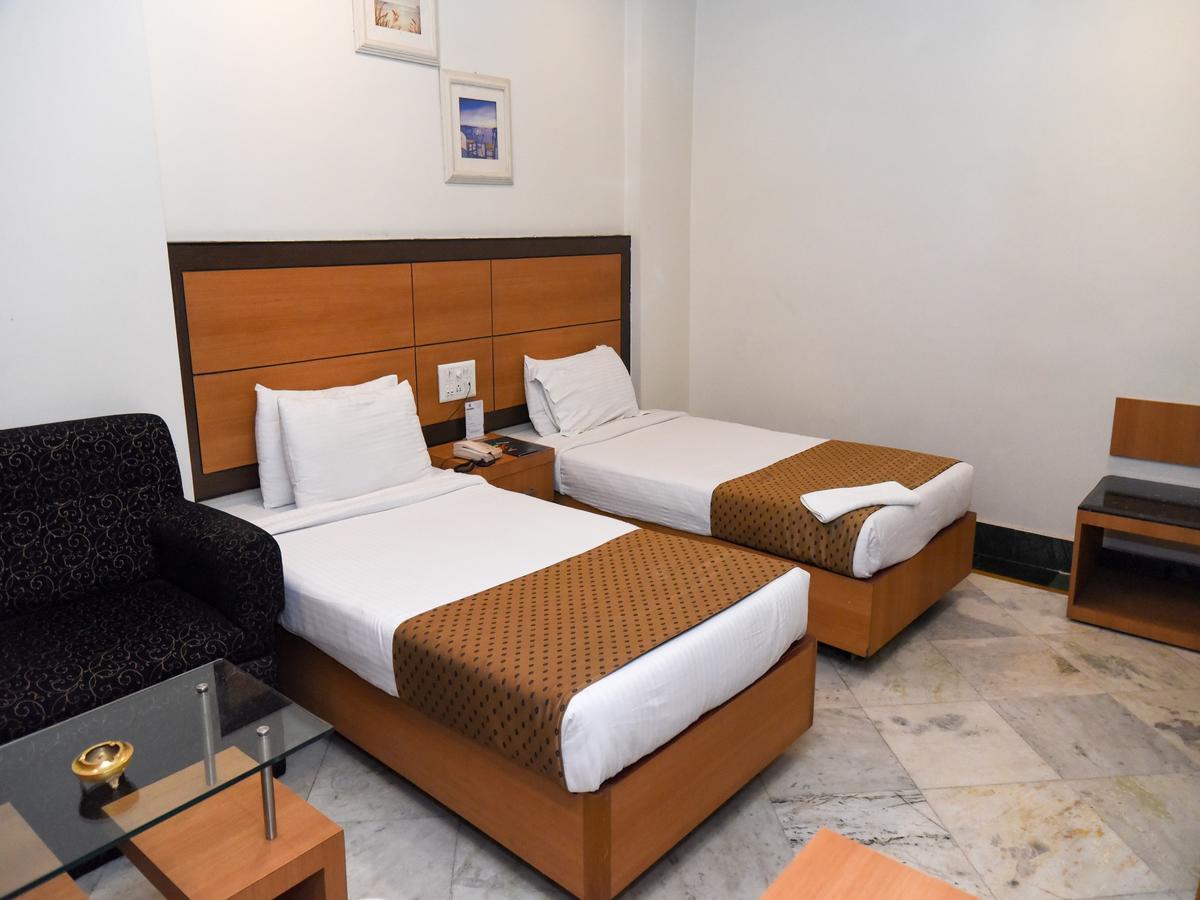 Hotel Windsor Patna  Ngoại thất bức ảnh