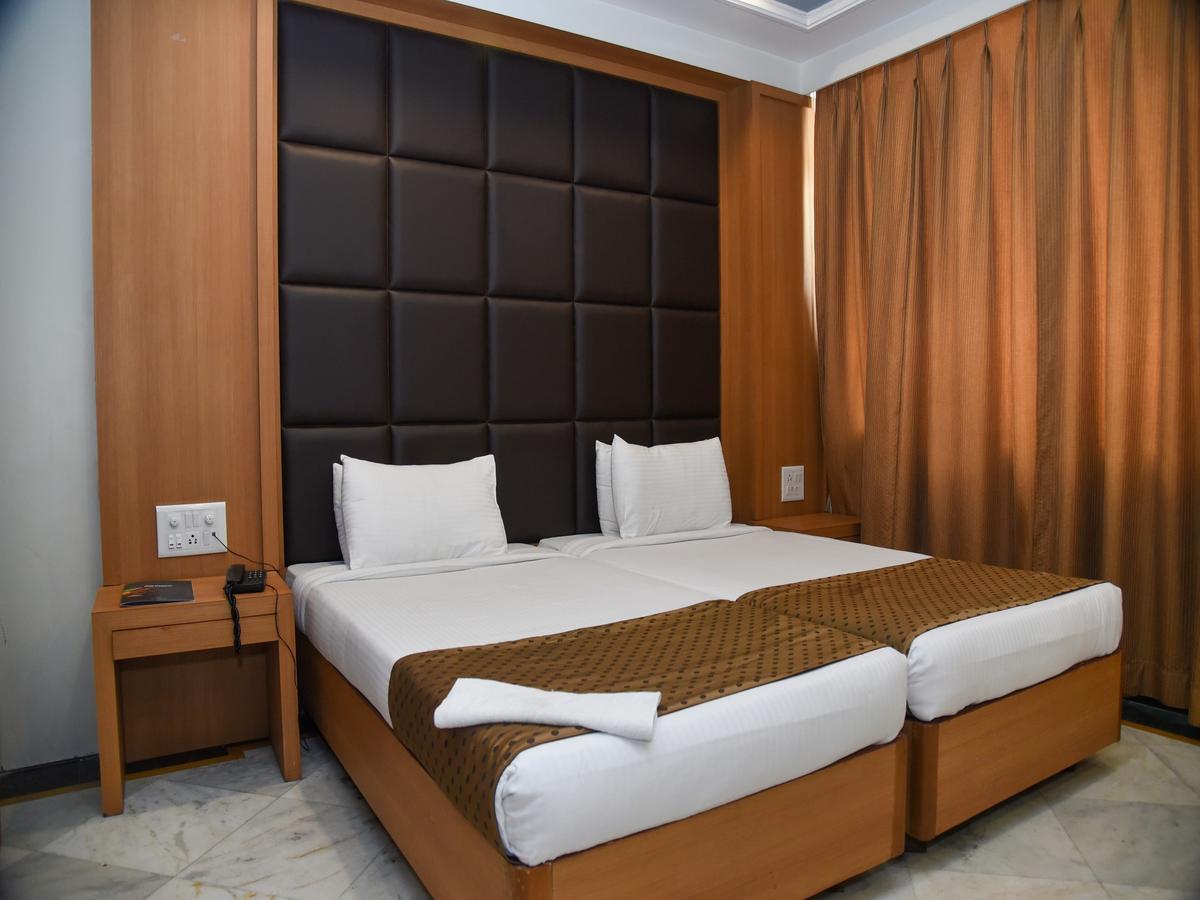 Hotel Windsor Patna  Ngoại thất bức ảnh