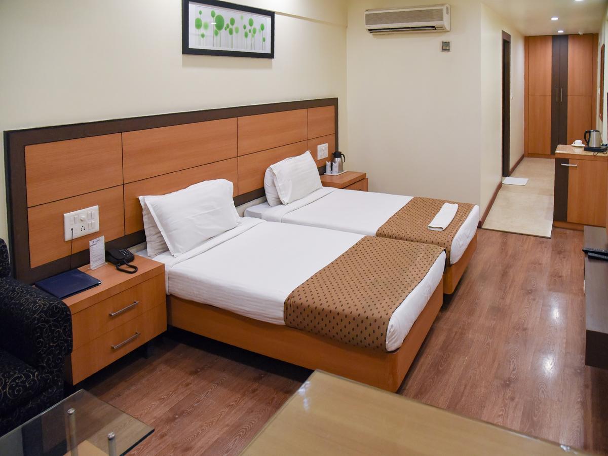 Hotel Windsor Patna  Ngoại thất bức ảnh