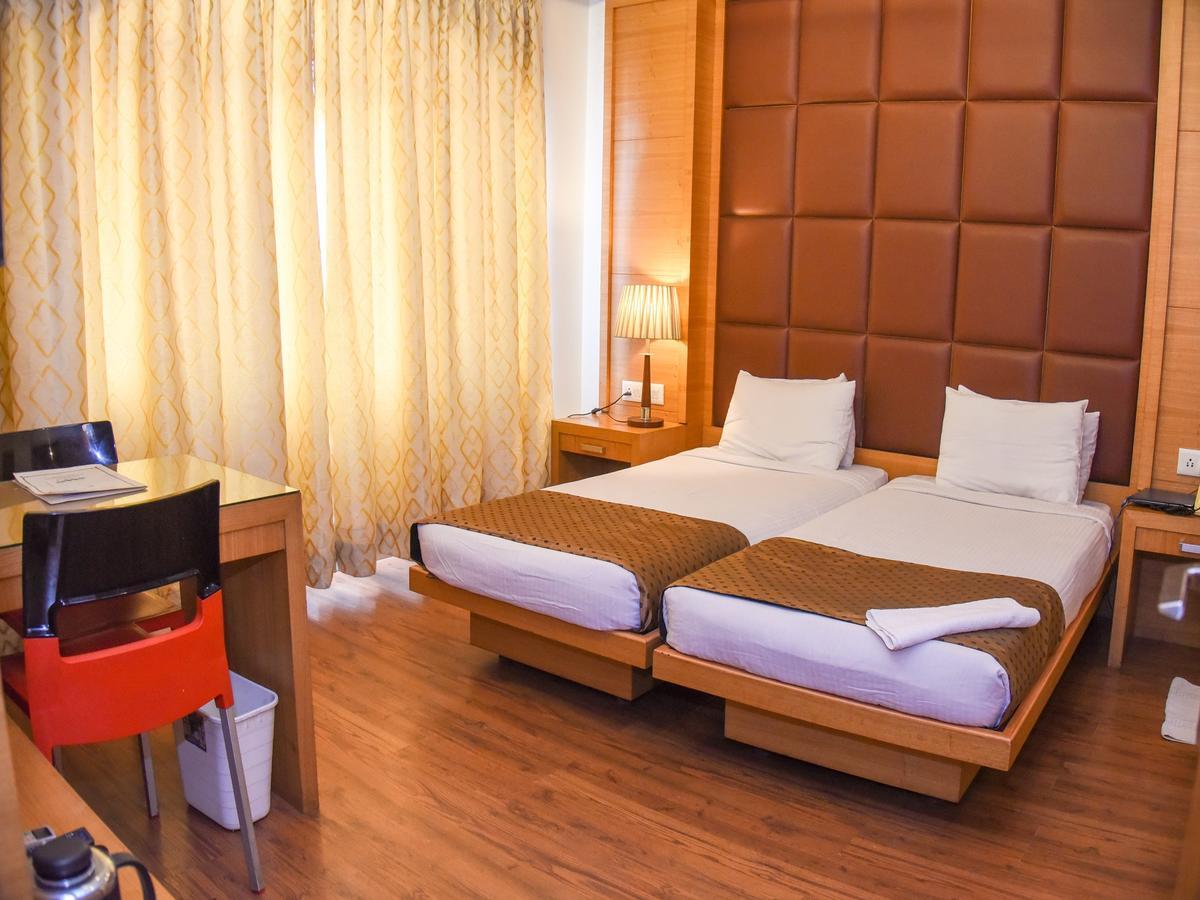 Hotel Windsor Patna  Ngoại thất bức ảnh