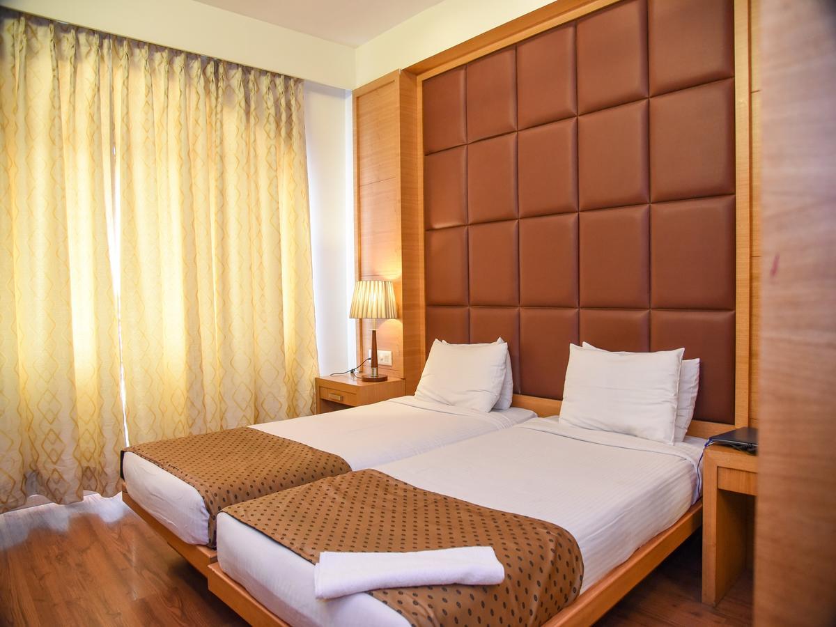 Hotel Windsor Patna  Ngoại thất bức ảnh